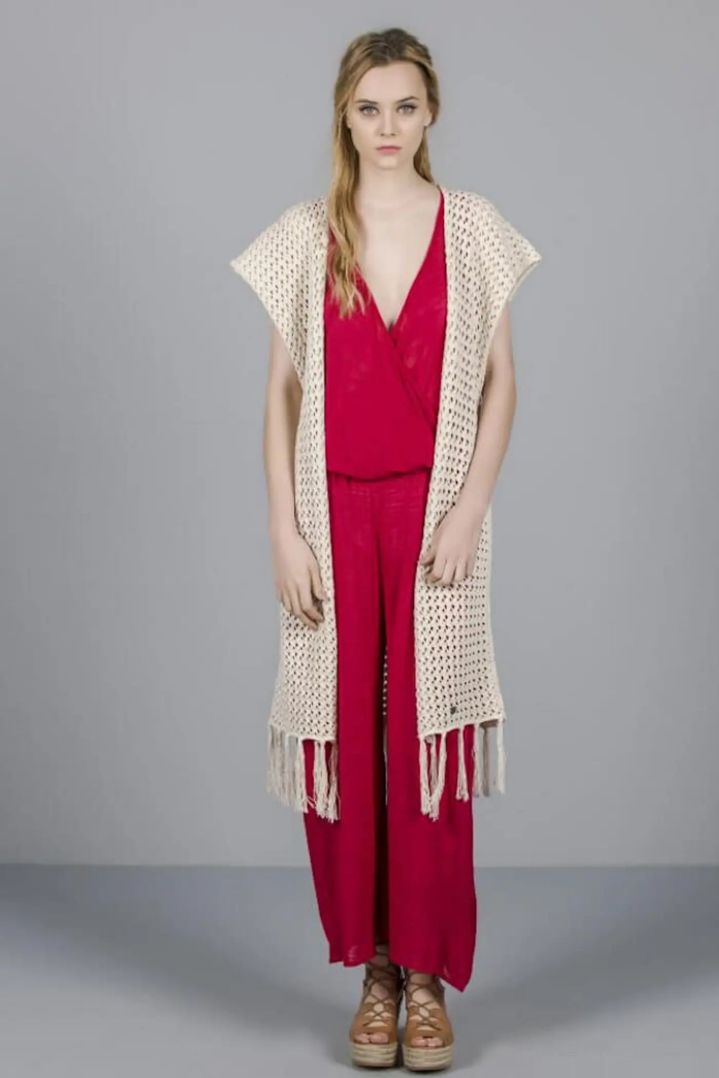 COLETE COMPRIDO BEGE