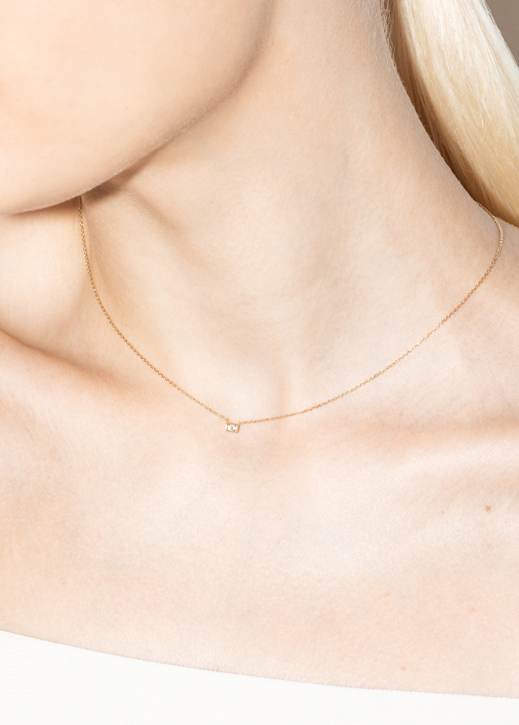 necklace starter 03 diamond