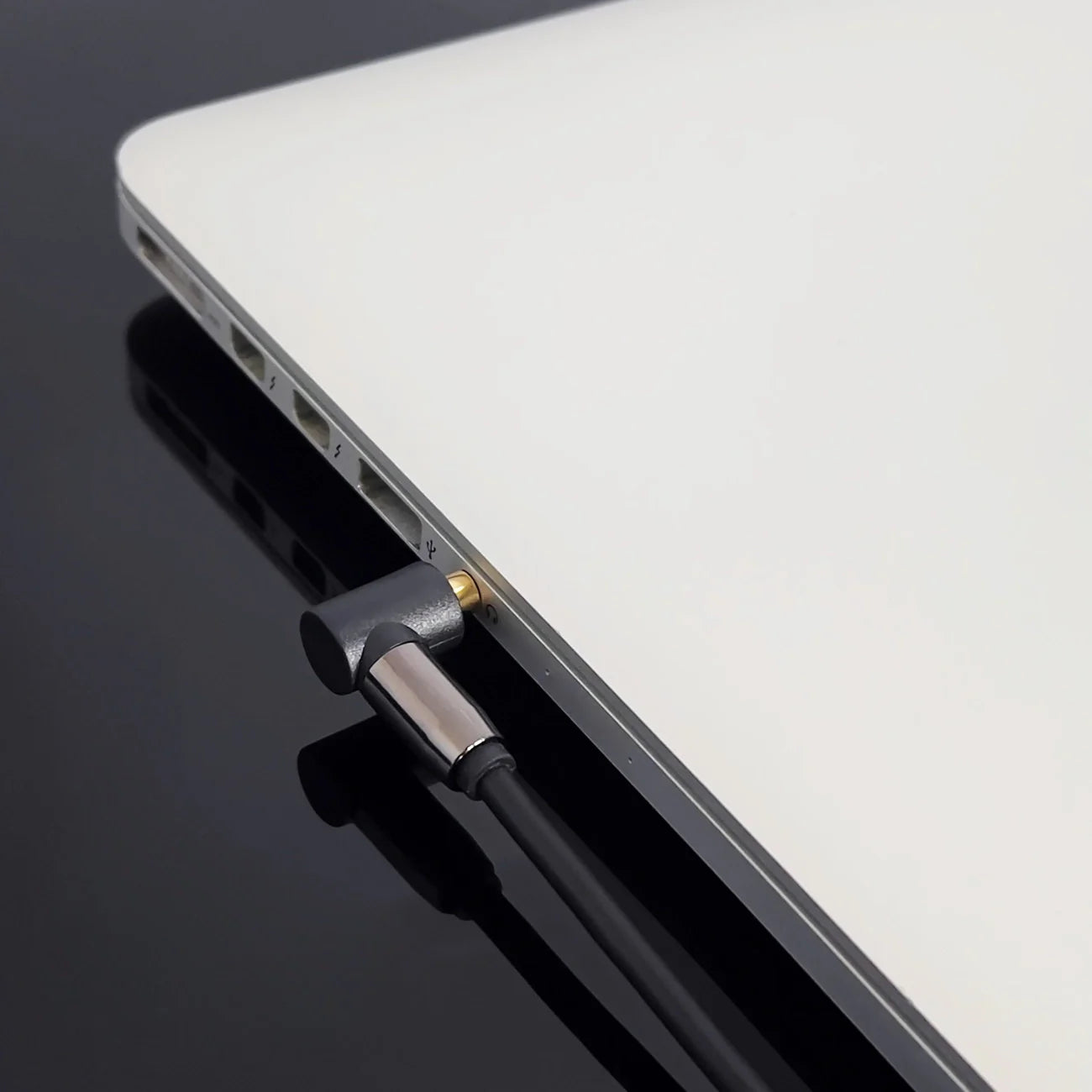 Cabo de Audio AUX inclinado 1.5m Mini Jack Macho para Macho Wozinsky WACSAB-1M