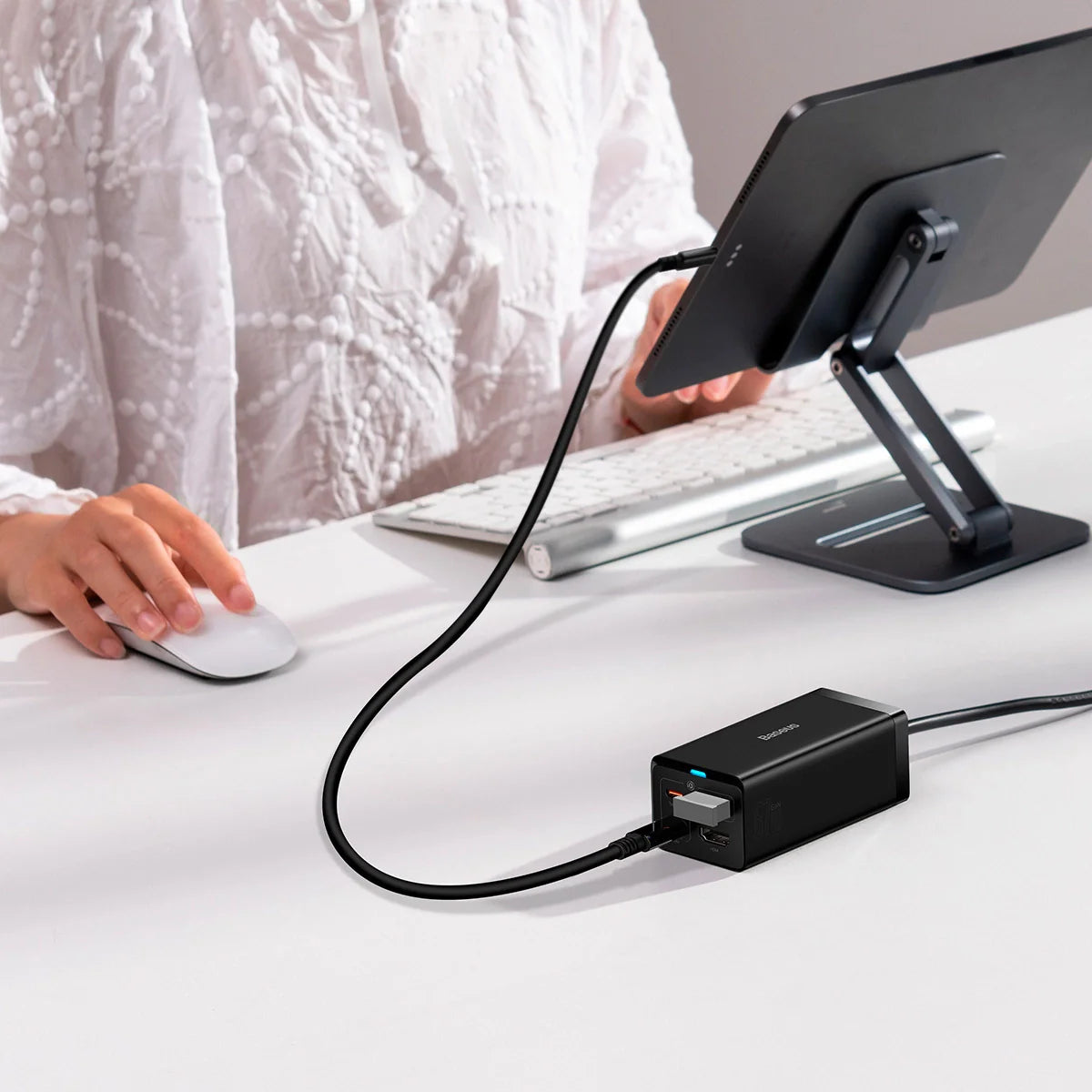 Carregador Baseus GaN5 Pro Fast Charger 67W Dual USB-C/USB-A Preto + HDMI