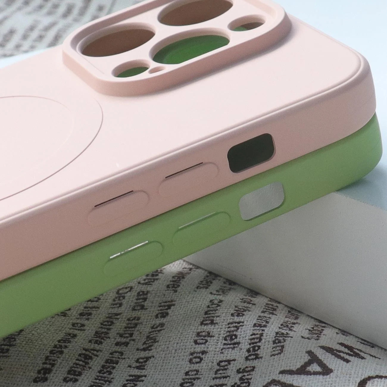 Capa de silicone com MagSafe para iPhone 15 Rosa