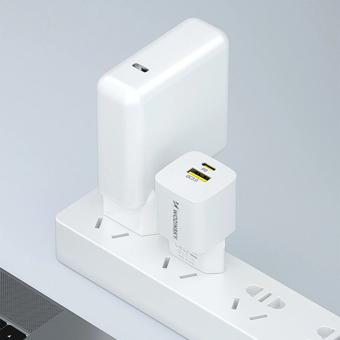 Wozinsky WWCEAC Carregador de Parede GaN 33W USB-A USB-C / Branco