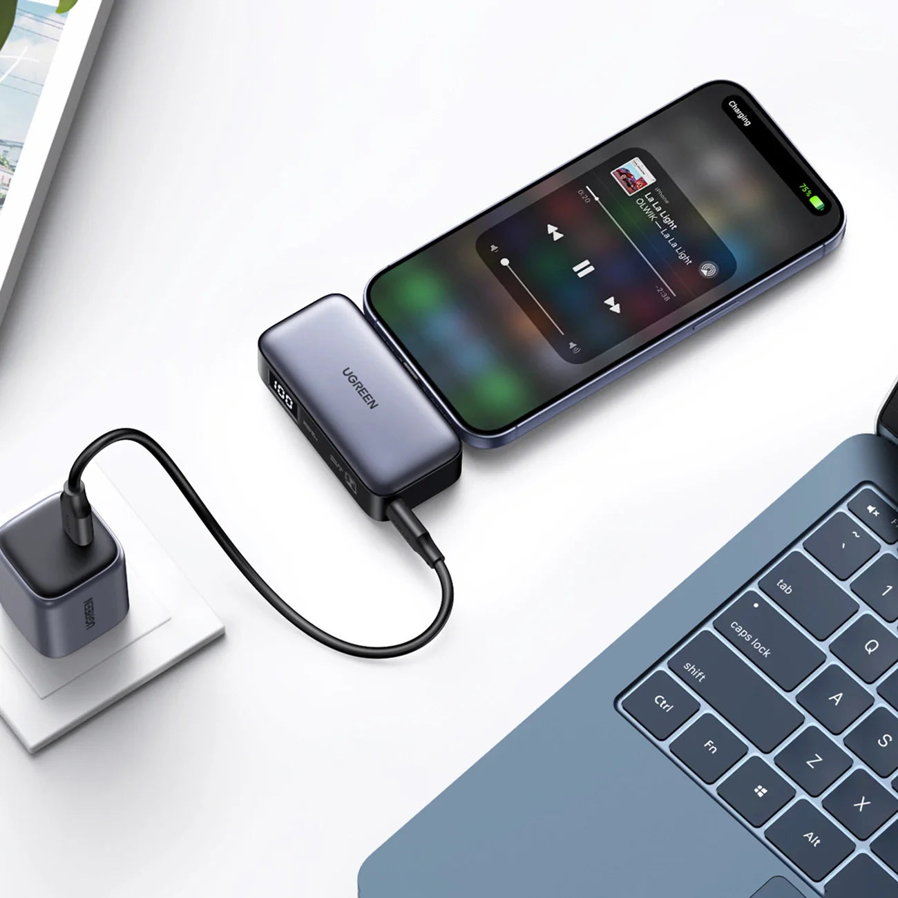 Power Bank UGREEN 5000mAh c/ conector USB-C integrado