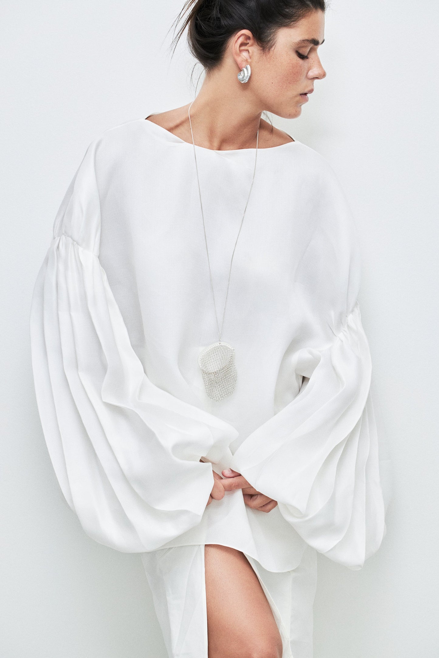 mesh wallet necklace