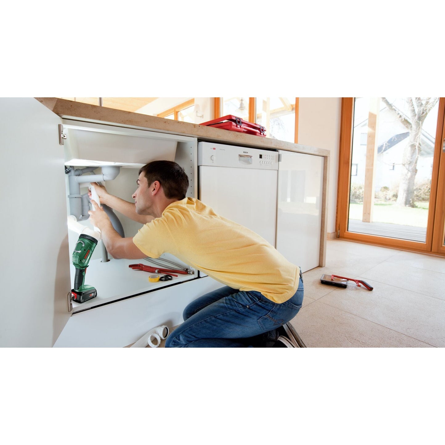 Lanterna de mão sem fio 18V Bosch