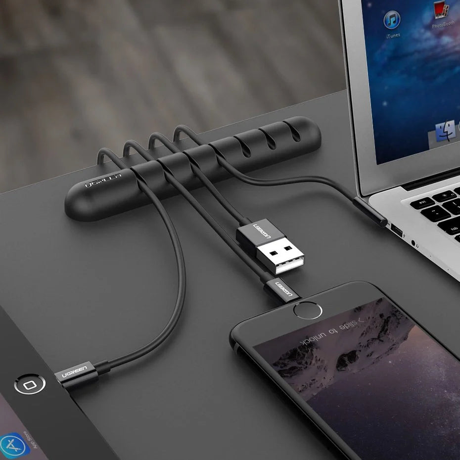 Ugreen 30762 Organizer Auto-Adesivo para 4 Cabos - Preto / 2 Peças