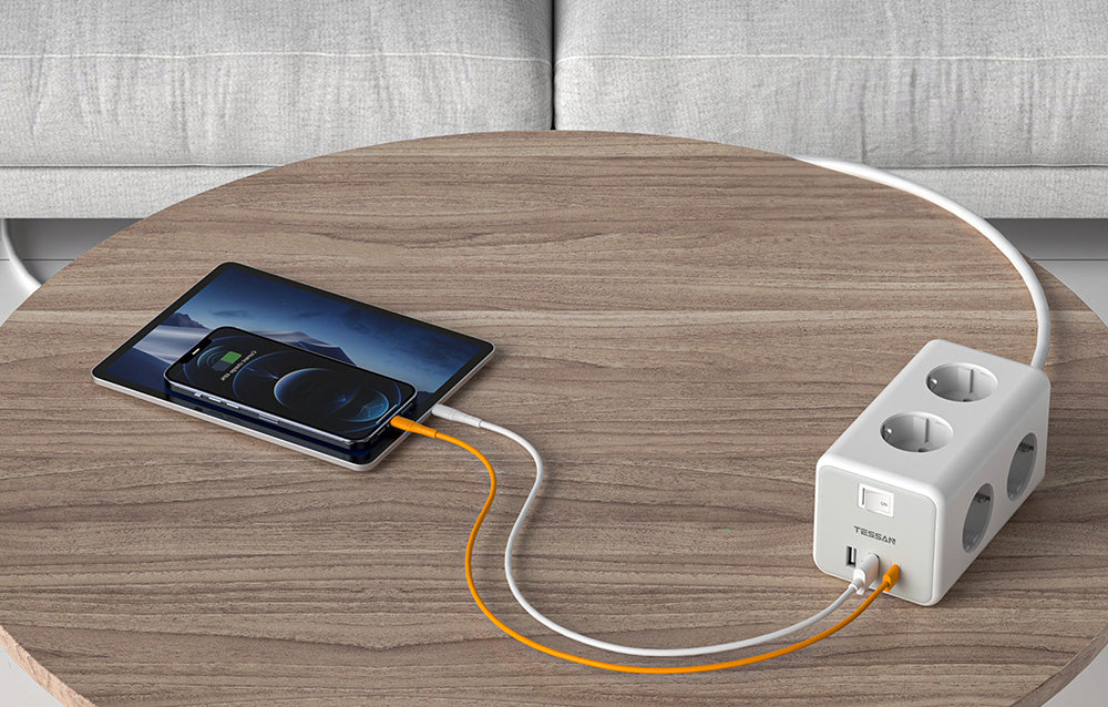 Extensão Cubo Séxtupla com 2 Portas USB-A e 1 USB-C (Branco) TESSAN