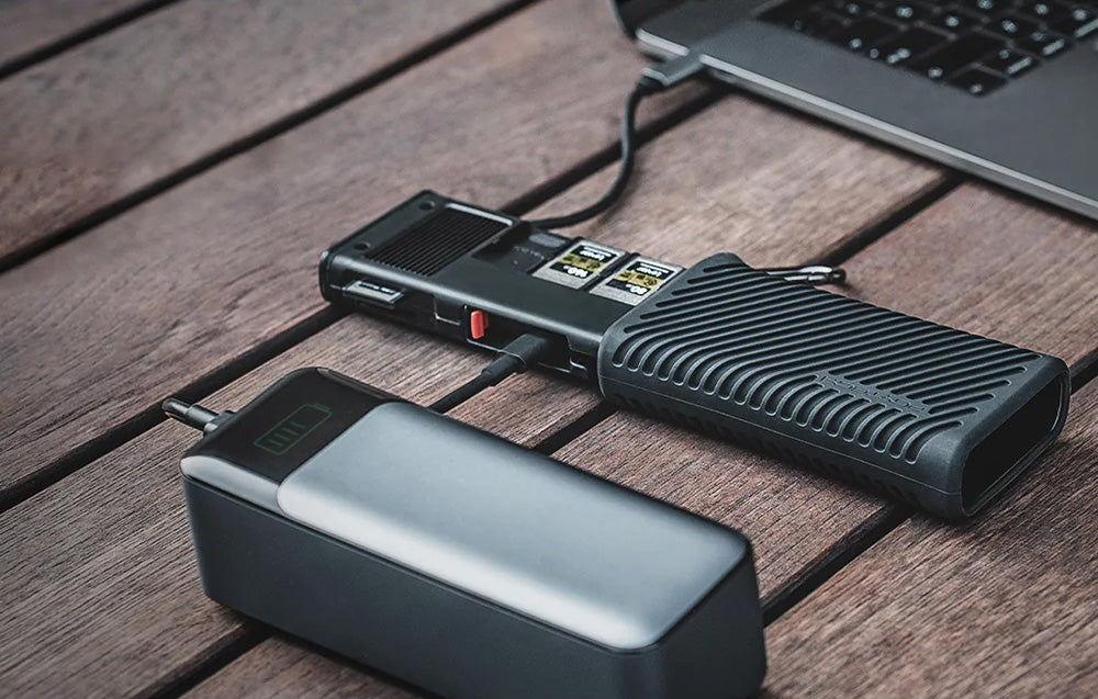 Leitor de Cartão PGYTECH CreateMate | CFexpress Tipo B + SD Preto