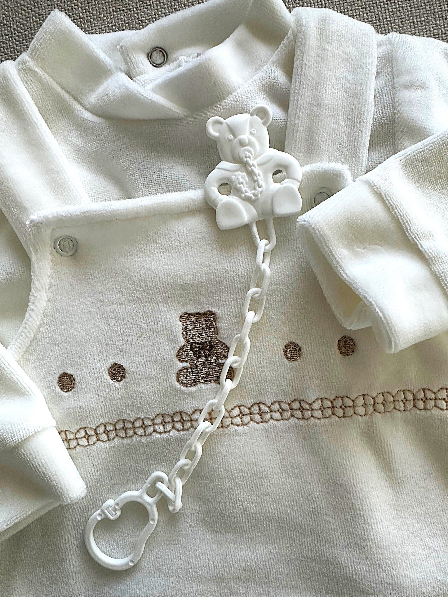 Babygrow Baby Bear 2 Peças com Prendedor de Chupeta