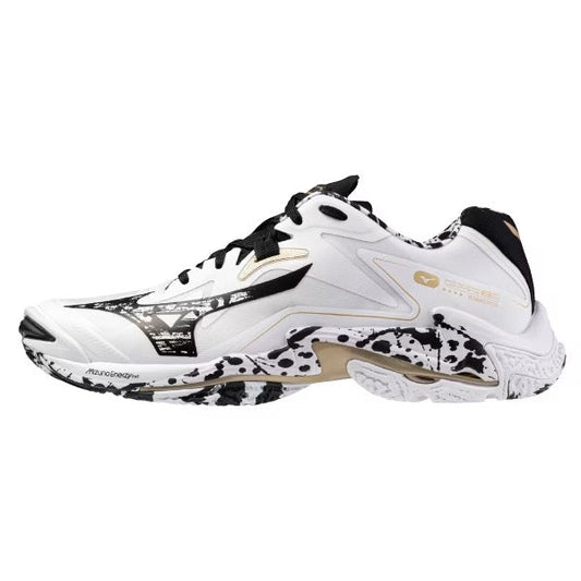 Mizuno Wave Lightning Z8 - Special Edition