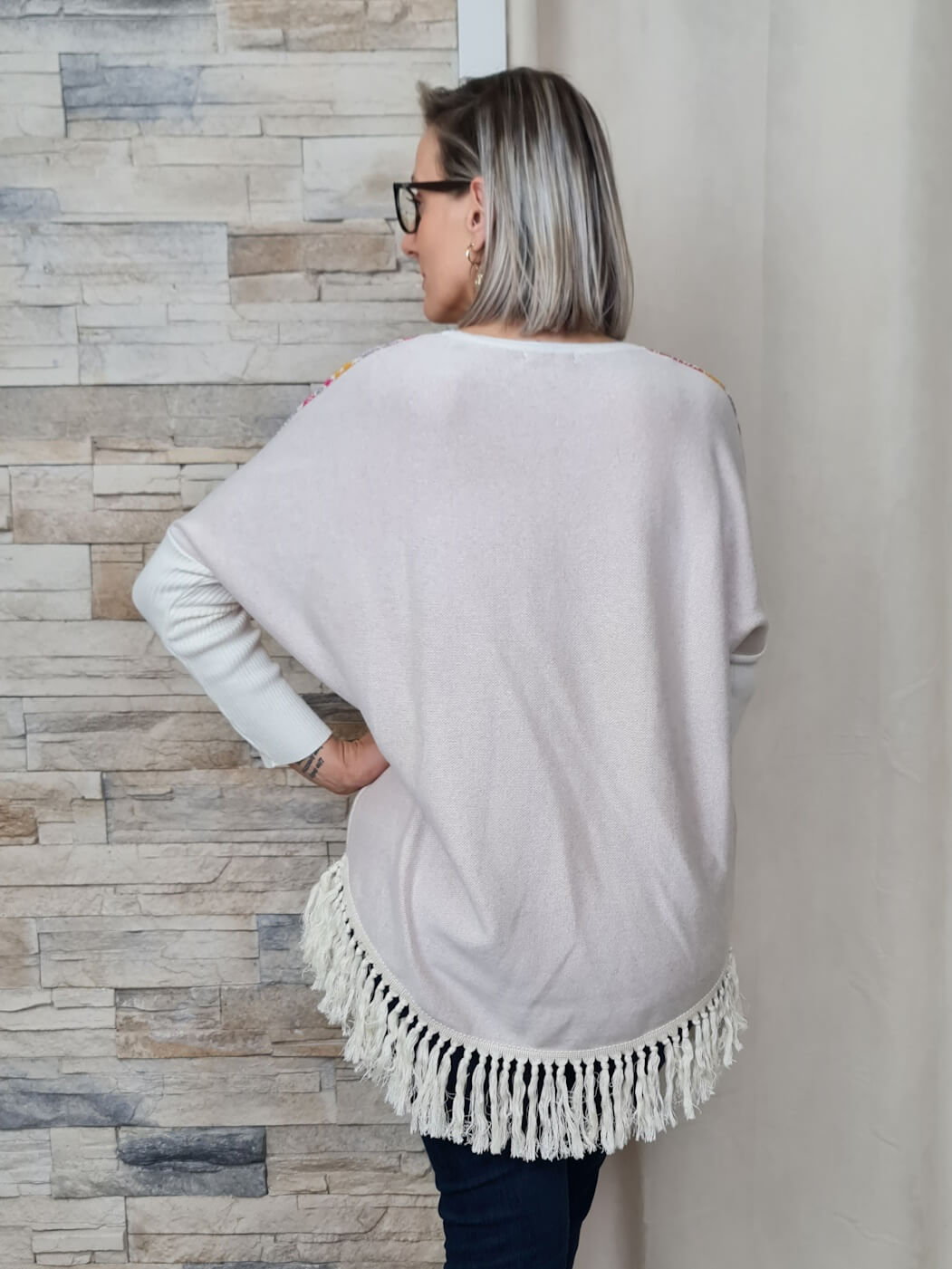 TÚNICA COM FRANJAS
