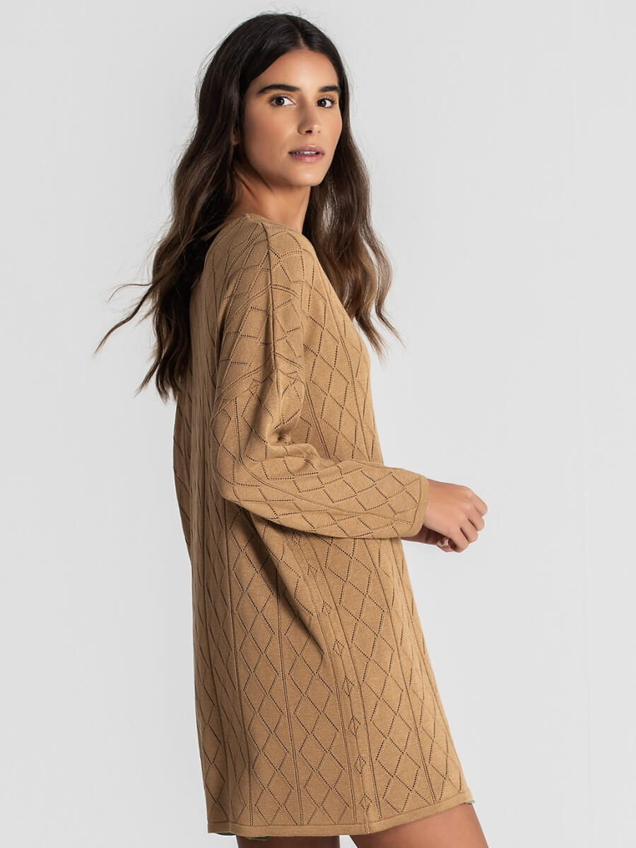 TÚNICA PERFURADA DECOTE EM V RUGA 3030