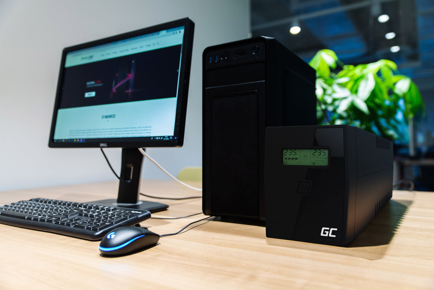 UPS Green Cell 600VA 360W 230V UPS01LCD Preto