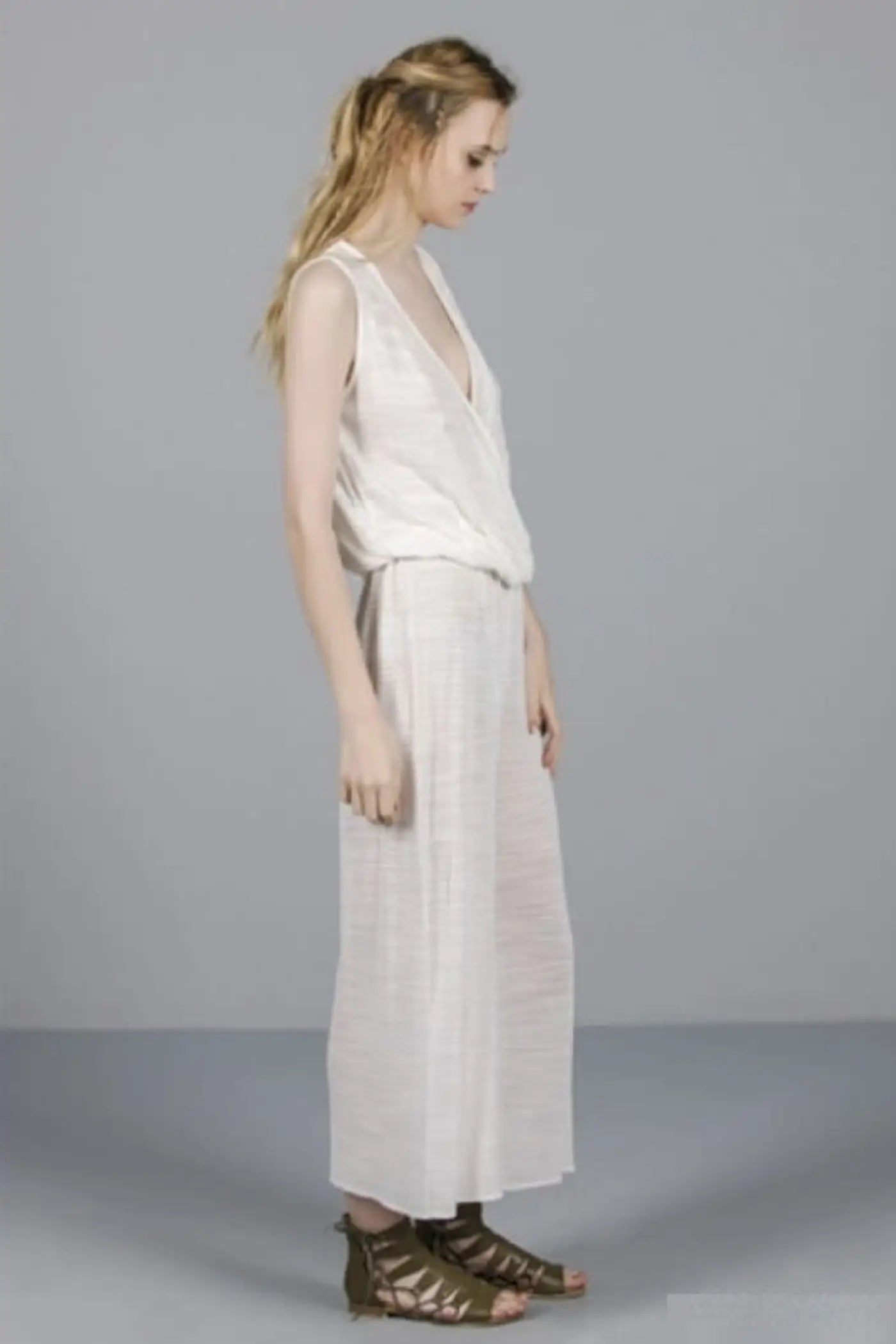 MACACÃO TRESPASSADO BEGE