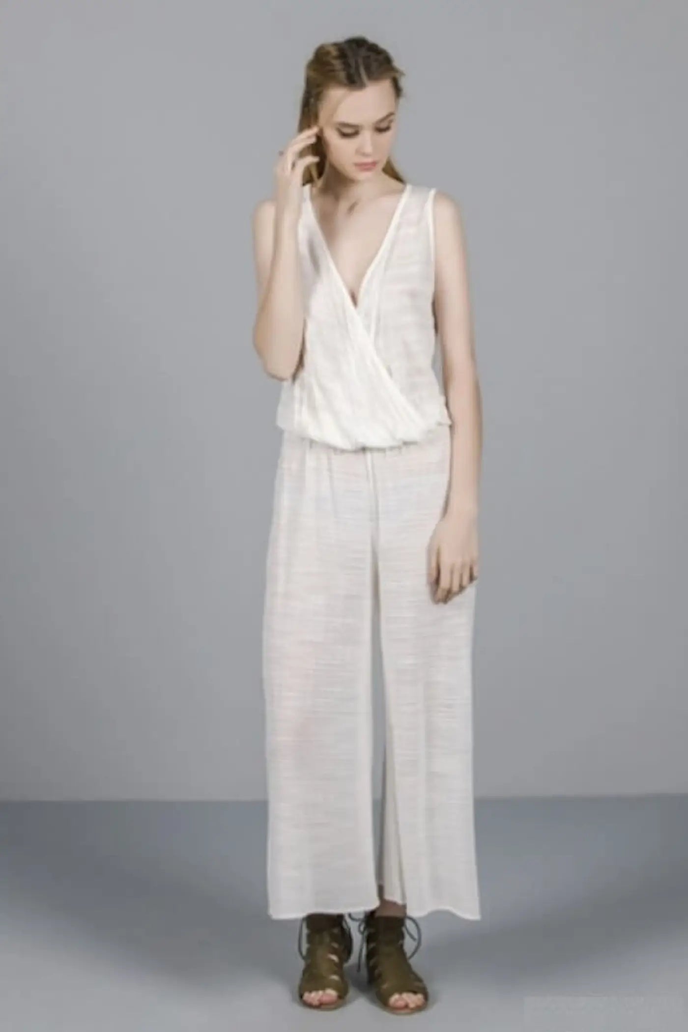 MACACÃO TRESPASSADO BEGE