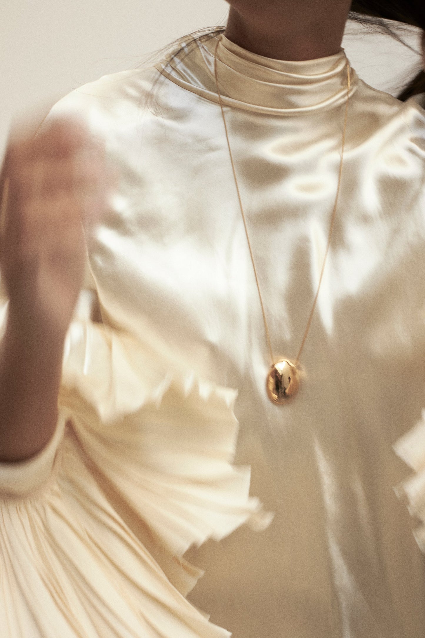 chéri long necklace